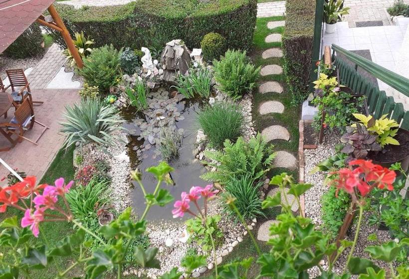 بنسيون Hajnalka Vendégház