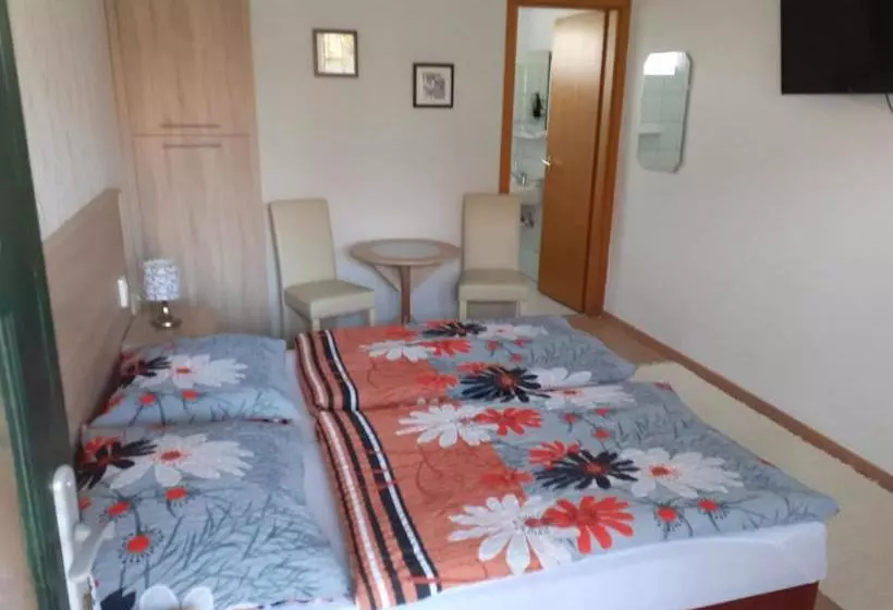 Majatalo Hajnalka Vendégház