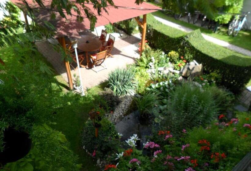 بنسيون Hajnalka Vendégház