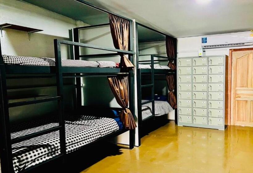 بنسيون Pai Circus Hostel