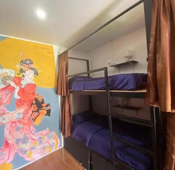 پانسیون Pai Circus Hostel