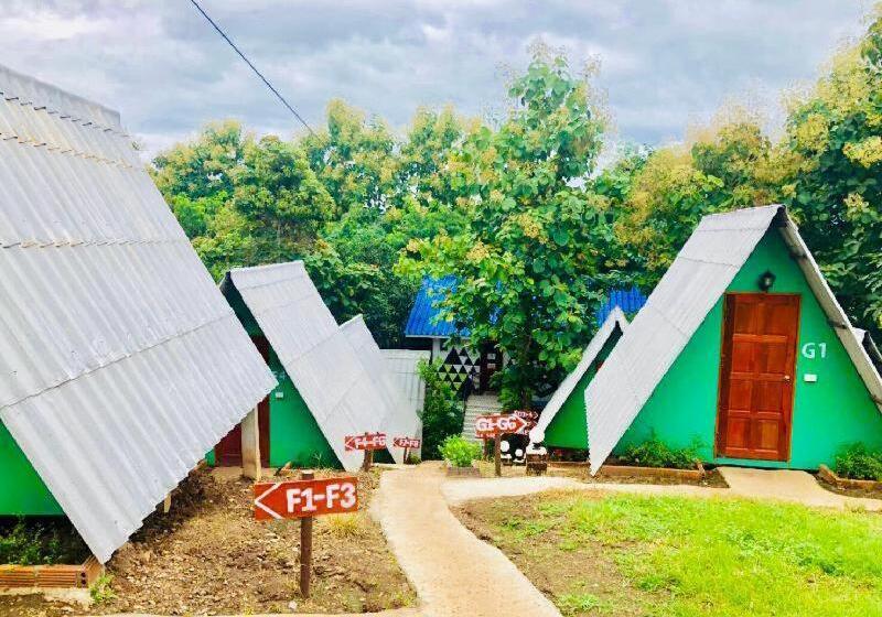 بنسيون Pai Circus Hostel