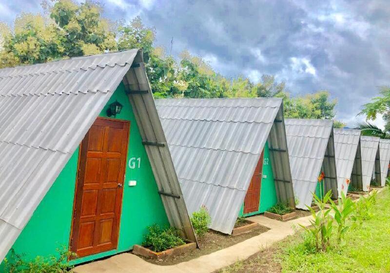 بنسيون Pai Circus Hostel