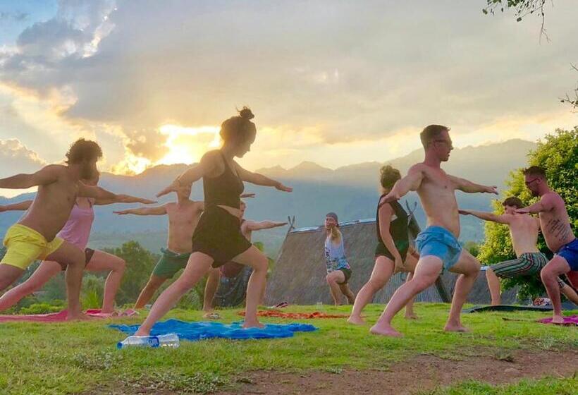 بنسيون Pai Circus Hostel