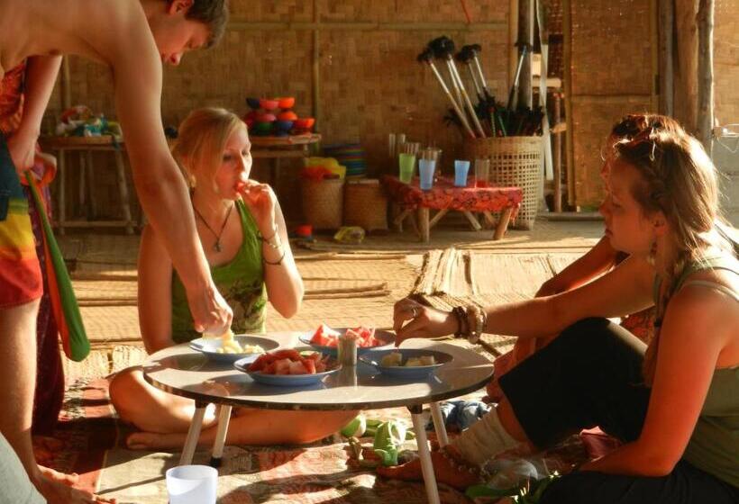 بنسيون Pai Circus Hostel