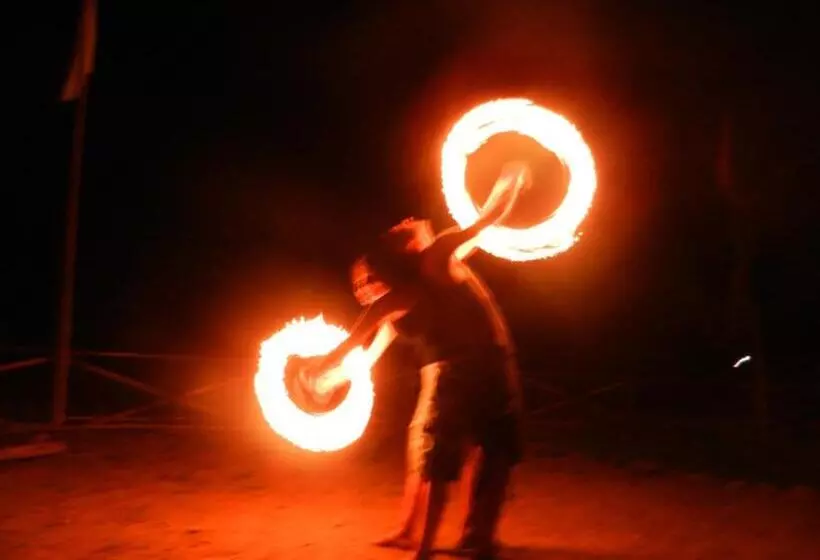 پانسیون Pai Circus Hostel