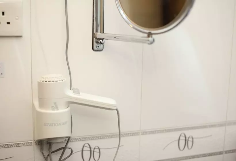 پانسیون Safari