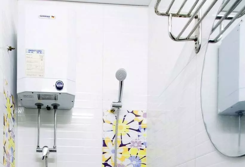 پانسیون Safari