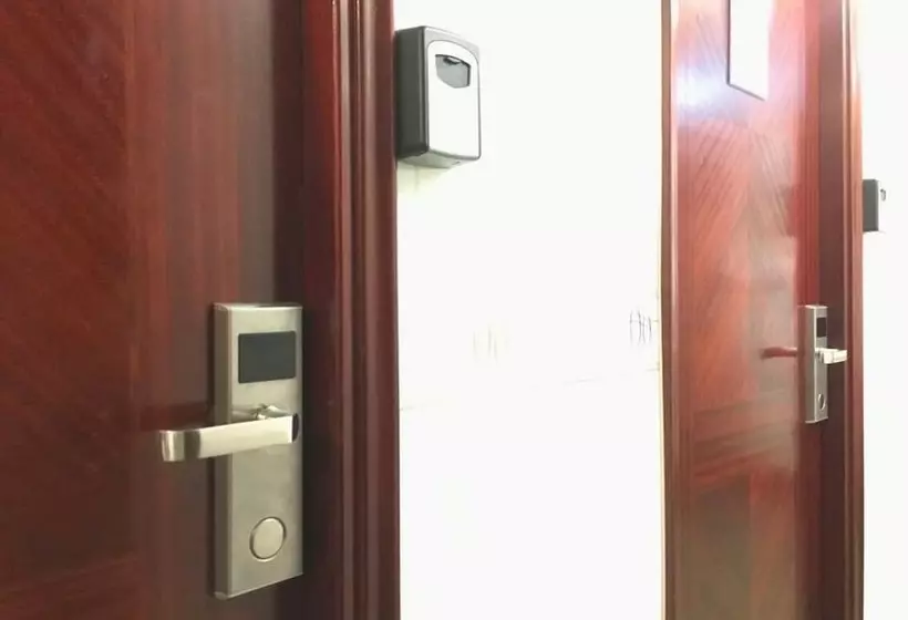 پانسیون Safari