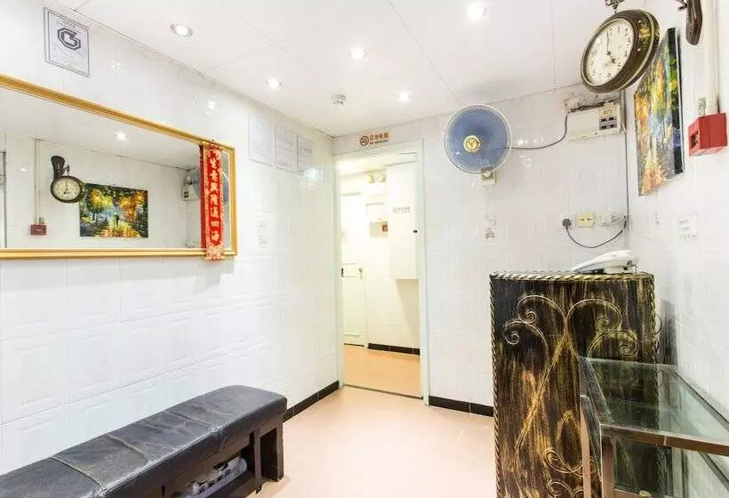 پانسیون Safari