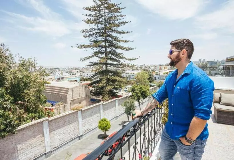 ユースホステル Mirador Del Monasterio