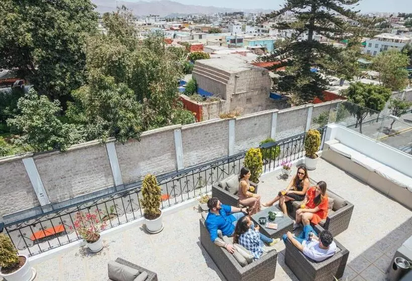 ユースホステル Mirador Del Monasterio