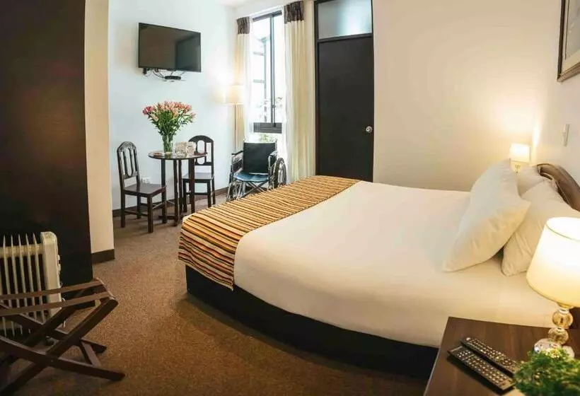 ユースホステル Mirador Del Monasterio