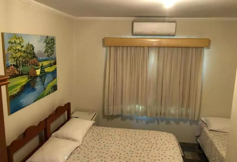 ユースホステル Pousada Das águas