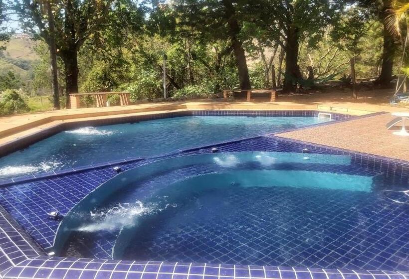 Hostel Refúgio Serra Negra