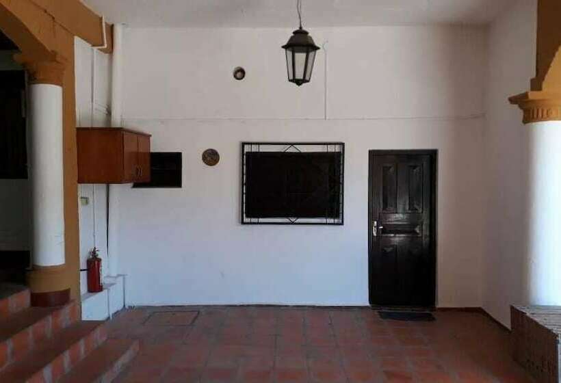 هاستل Residencia Leones De Castilla