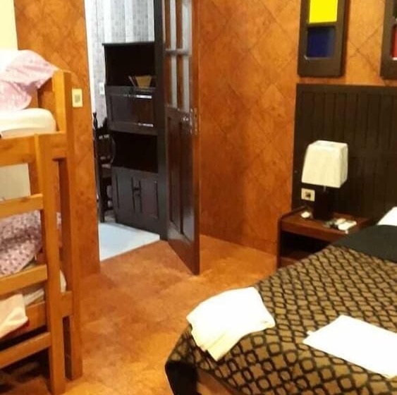 هاستل Residencia Leones De Castilla