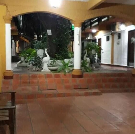 هاستل Residencia Leones De Castilla