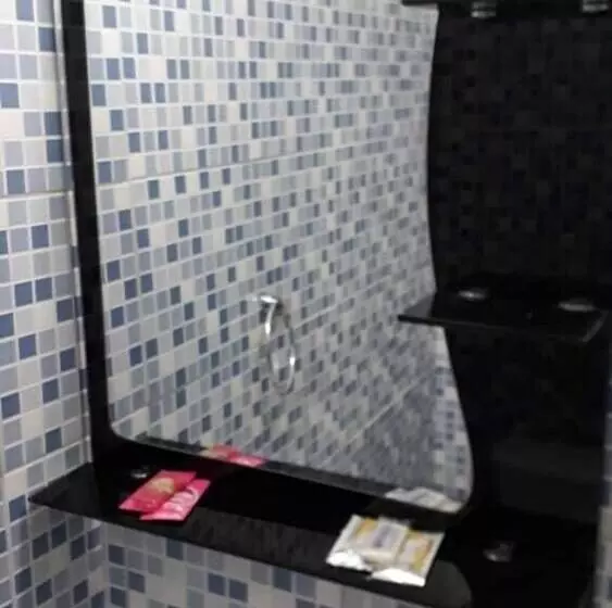 هاستل Residencia Leones De Castilla