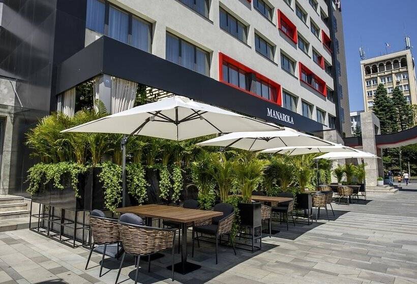 هتل Ramada By Wyndham Ramnicu Valcea