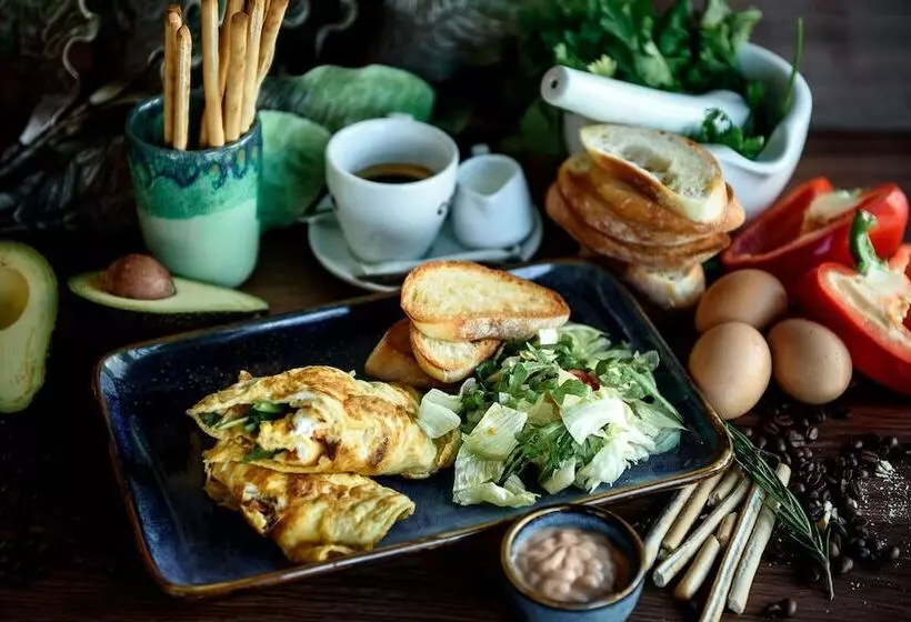 Hotelli Ramada By Wyndham Ramnicu Valcea