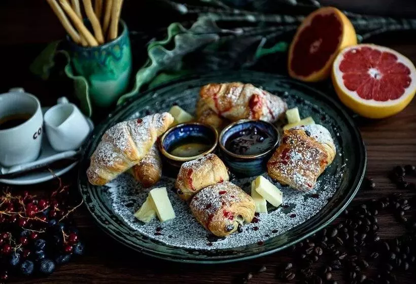 Hotelli Ramada By Wyndham Ramnicu Valcea