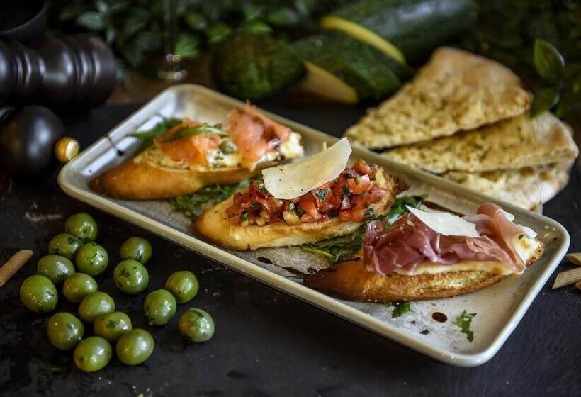 هتل Ramada By Wyndham Ramnicu Valcea