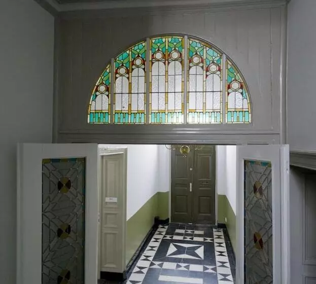 ホテル Villa Valkenburg