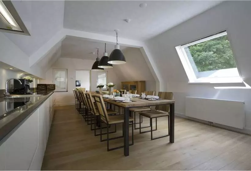 ホテル Villa Valkenburg