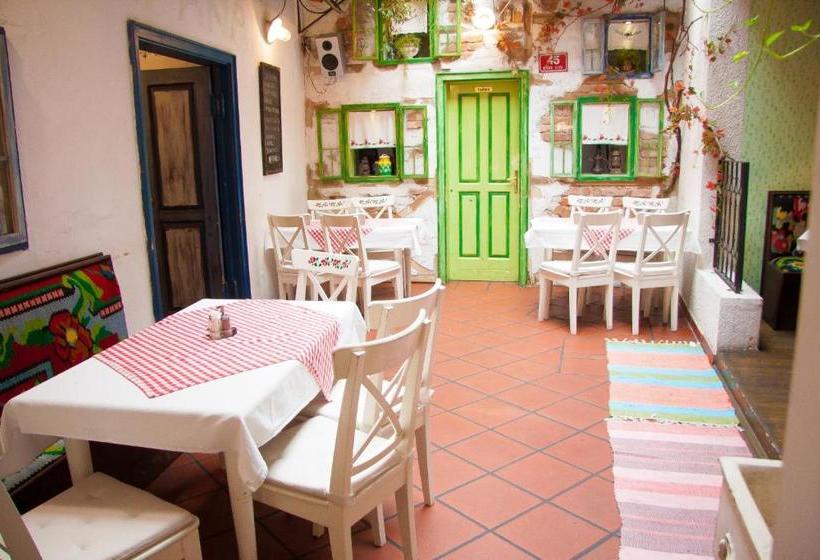 پانسیون Baščaršija Apartments & Rooms