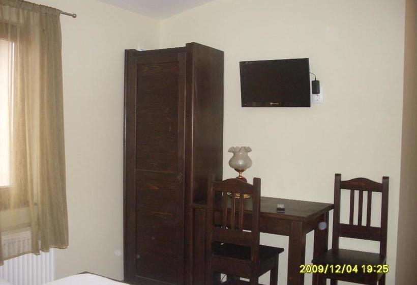 פנסיון Casa Oana