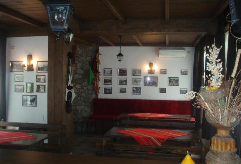 פנסיון Mania Guest House