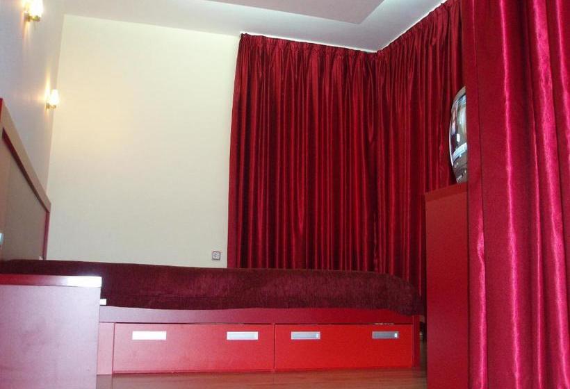 פנסיון Mania Guest House