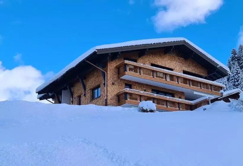 ペンション Haus Alpenglück