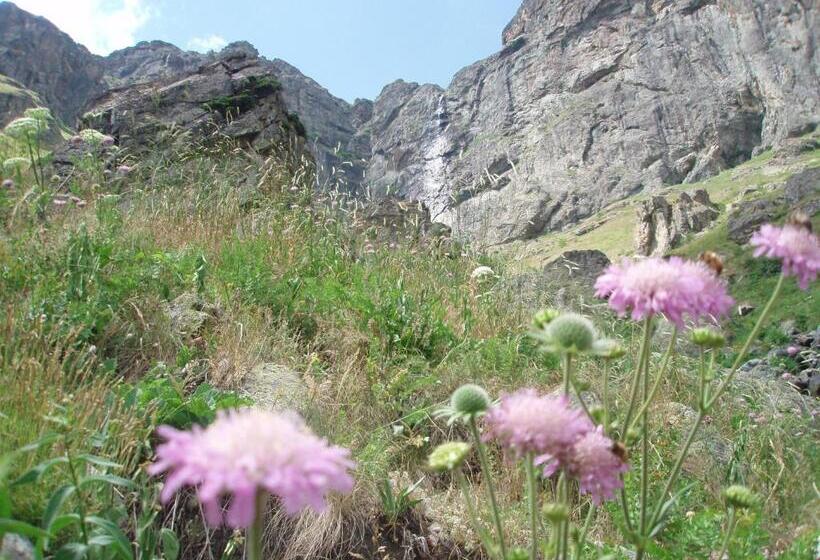 פנסיון Mania Guest House