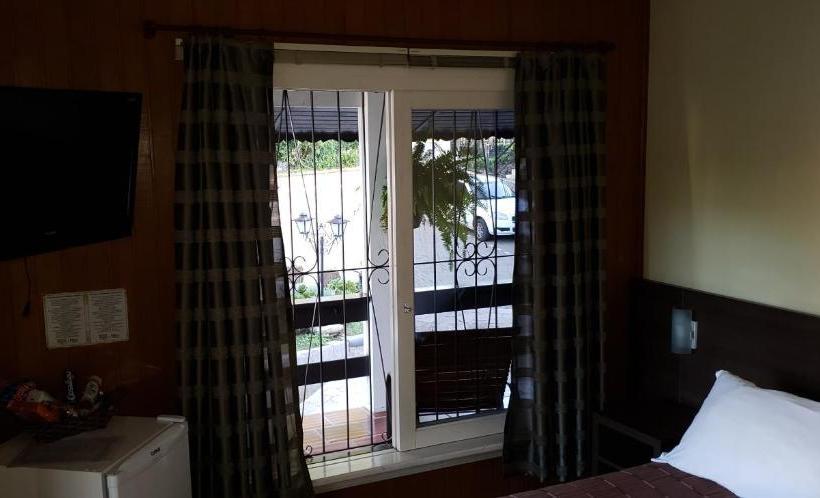 펜션 Nova Pousada Mikas