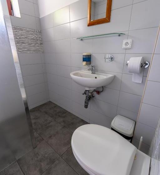 פנסיון Penzion Pod Pralesem