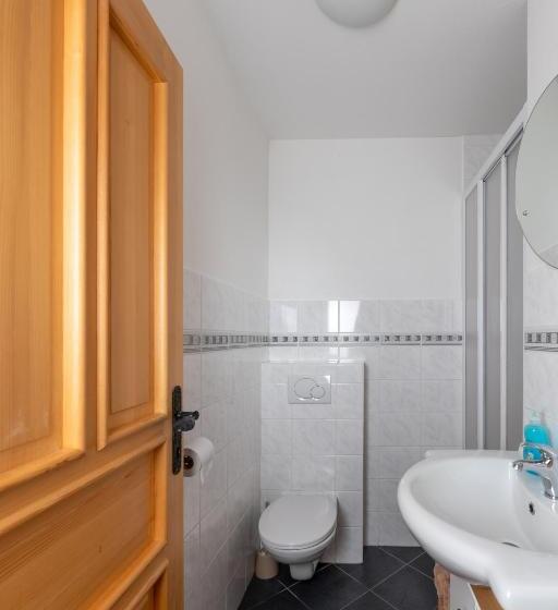 פנסיון Penzion Pod Pralesem