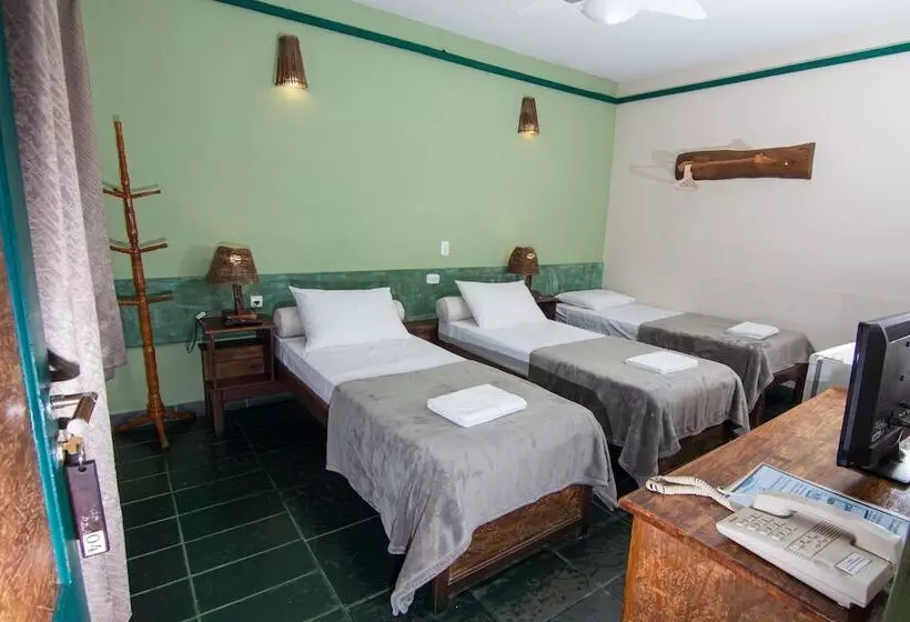 ペンション Pousada Monte Azul