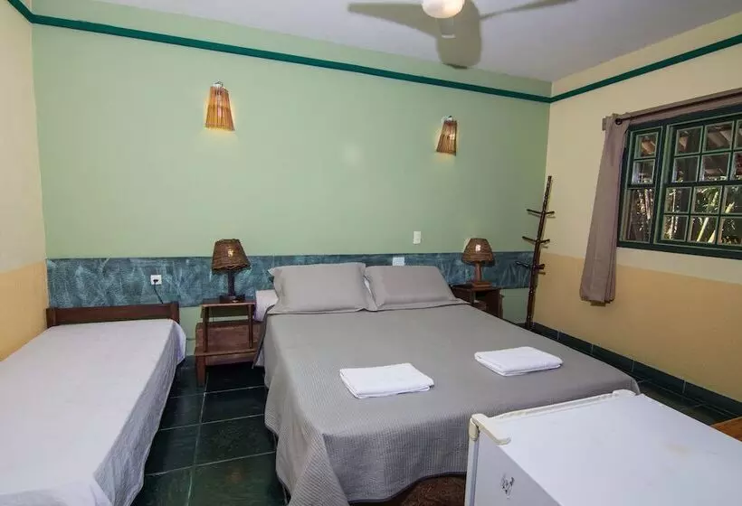 ペンション Pousada Monte Azul