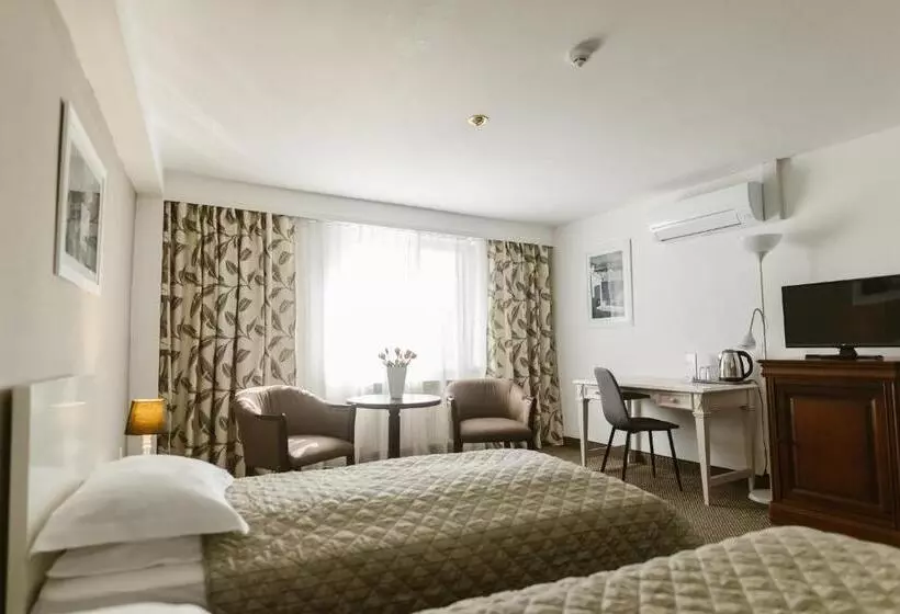 ペンション Villa Helvetia