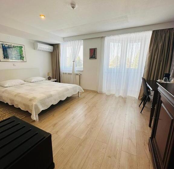 پانسیون Villa Helvetia