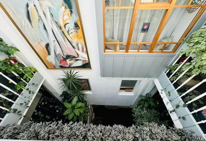 ペンション Villa Helvetia