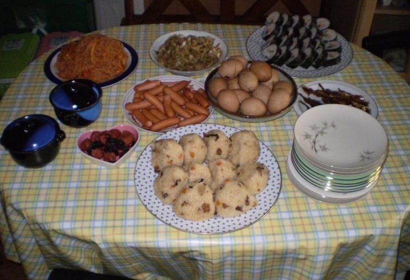 بنسيون Wataya Inn