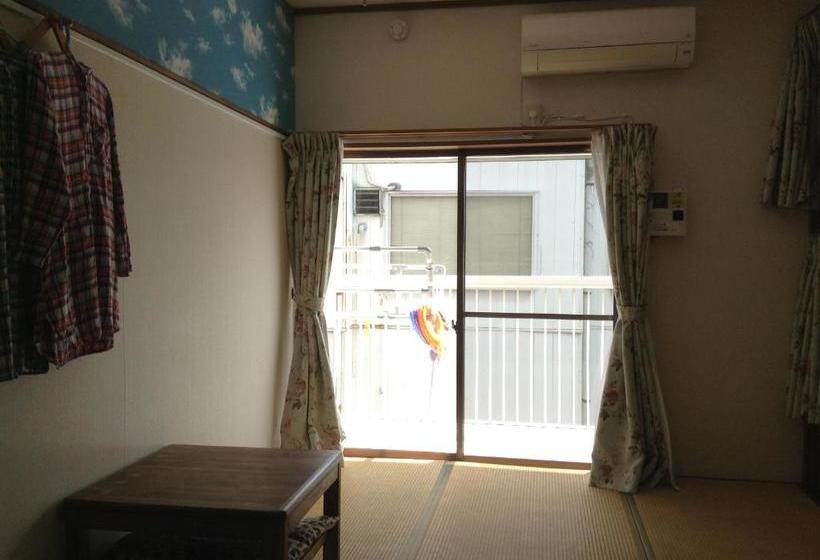 بنسيون Wataya Inn