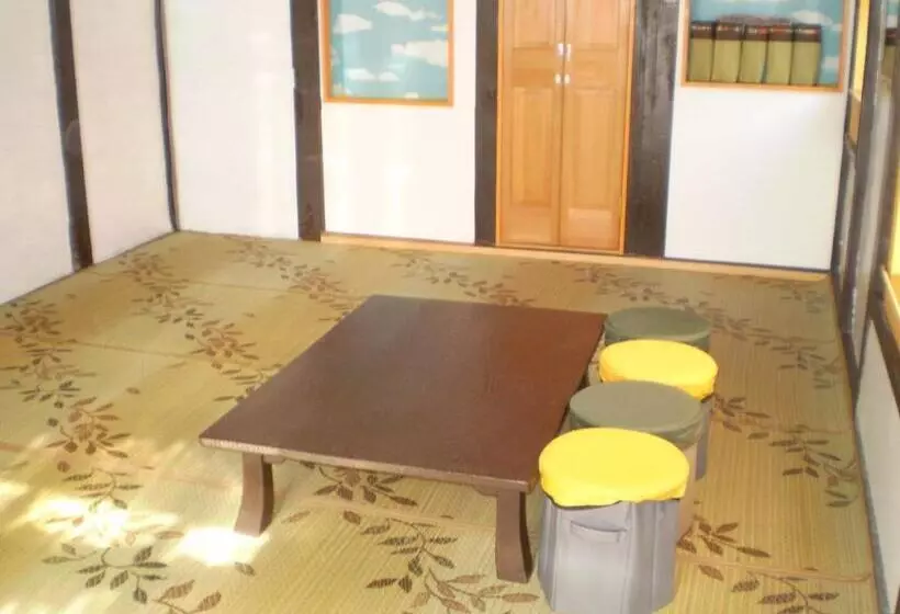 ペンション Wataya Inn