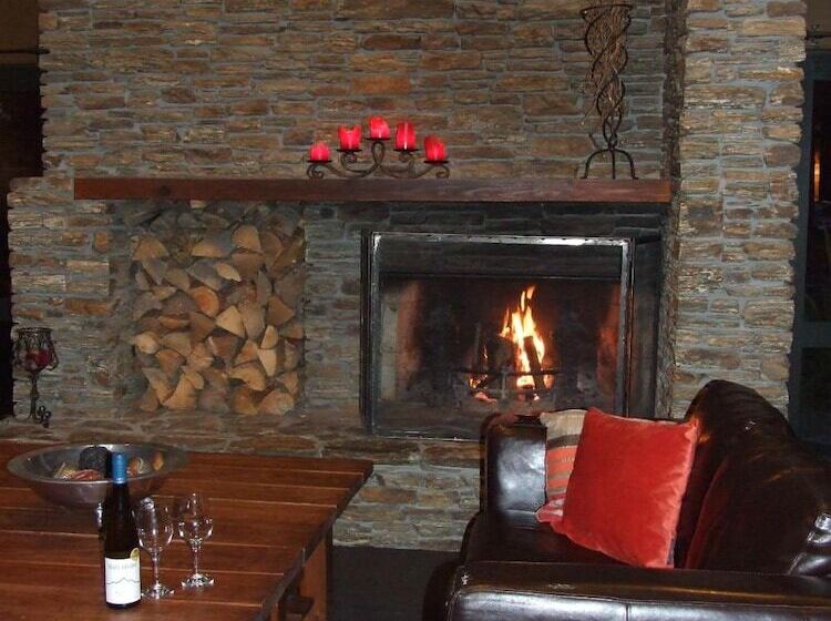 Общежитие Drifters Inn