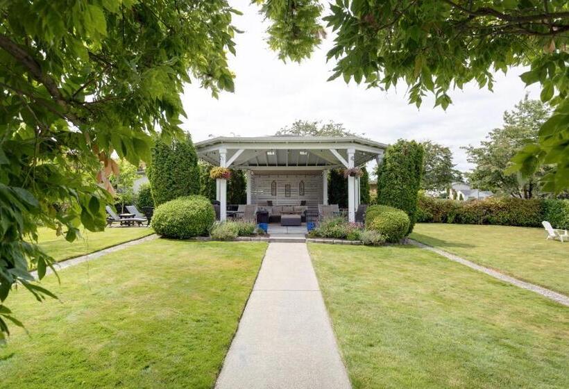 ユースホステル Nantucket Inn  Anacortes