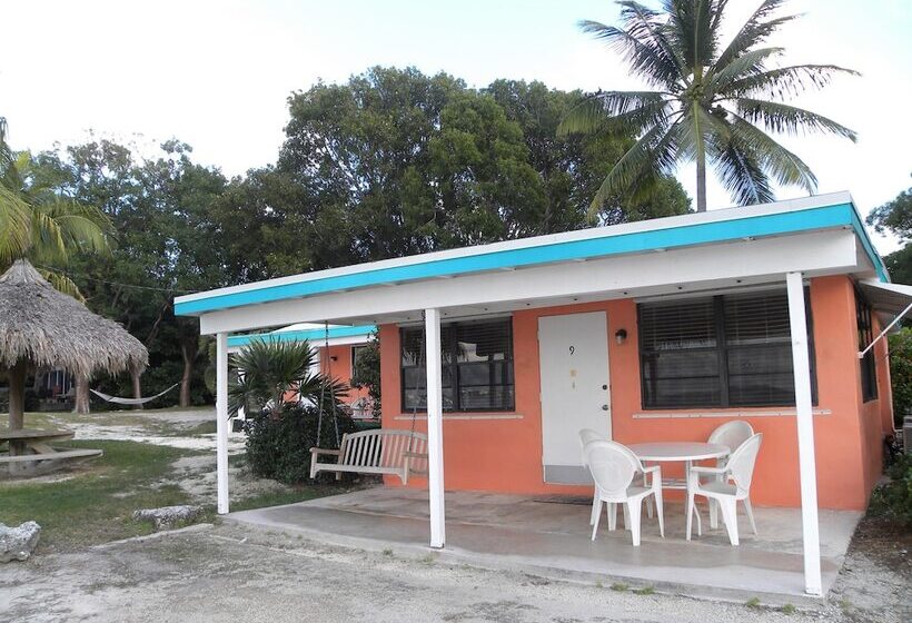 Hostel Rock Reef Resort