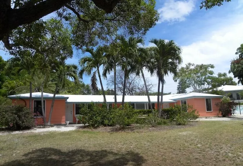 Retkeilymaja Rock Reef Resort